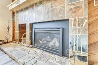 Multi-level Cedars 2 Townhome - Breckenridge - 2
