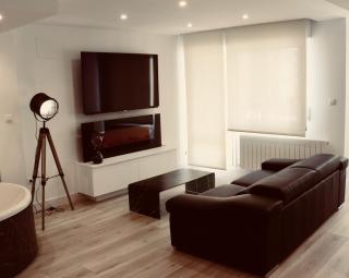 Black and White Suitte "Plaza" - Noja - 3