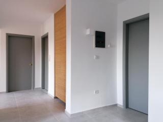 Endless Summer Pool Flat - 6