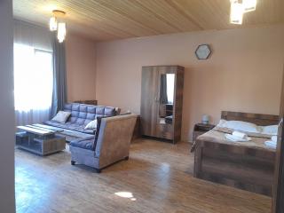 Lela Guest House - Mestia - 9