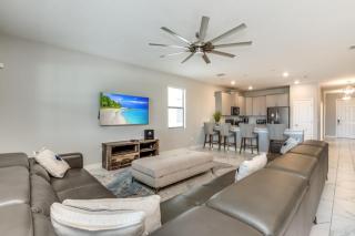 Storey Lake Resort 9 Bed Game Theater Room home - Kissimmee - 2