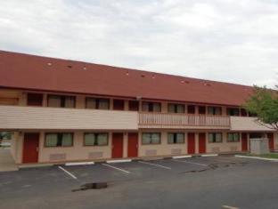 Days Inn by Wyndham Independence - 5