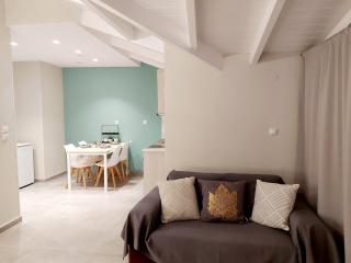 Elina's Luxury Apartments - 2