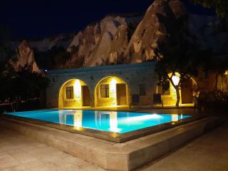 Seven Rock Cave Hotel - Göreme - 3