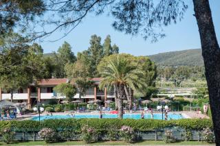Golfo del Sole Hotel & Holiday Resort - 9