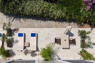 Moderna Luxury Apartments with HEATED pool - 2