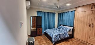 Mama Jane's Villa - Akim Oda - 2
