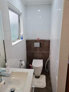 Hidden Gem and Entire Bungalow in Central hutt - Lower Hutt - 4