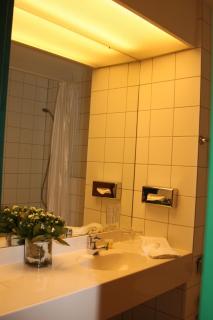 Ramada by Wyndham Bottrop City - Bottrop - 8