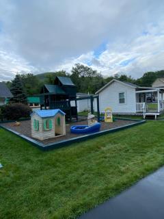 Brookside Motel & Cabins - Lake George - 1