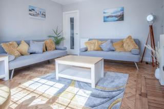 Newell Hill House - 3 Bedroom Holiday Home - Tenby - 6