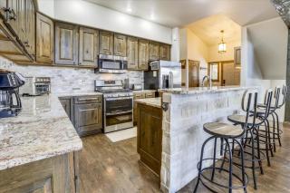 Highwood Hideaway Apartment - Breckenridge - 1