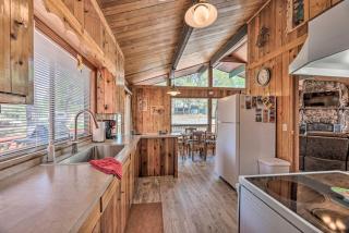 Quiet Retreat with Hot Tub - 16 Miles to Ski Apache! - 2