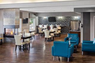 Home Inn & Suites Yorkton - Yorkton - 1