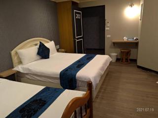 Guan Lun Hotel - Città di Hualien - 9