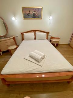 Yaroslav Osmomysl Square Apartments - Lviv - 0