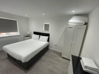 London Dagenham Apartments - Dagenham - 8