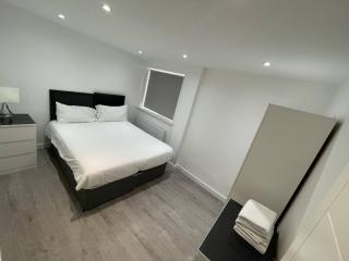 London Dagenham Apartments - Dagenham - 3