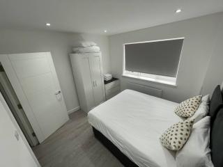 London Dagenham Apartments - Dagenham - 2