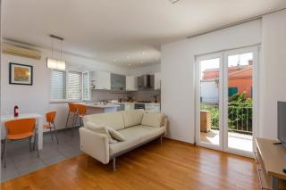 One-bedroom apartment ALBIS with balcony and parking in Rovinj - Rovinj - 0
