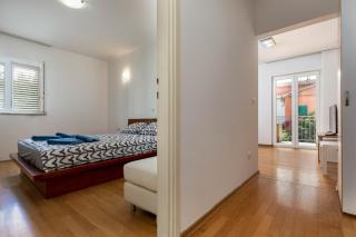 One-bedroom apartment ALBIS with balcony and parking in Rovinj - 4