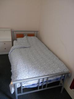 Shamrock Guest House - 8