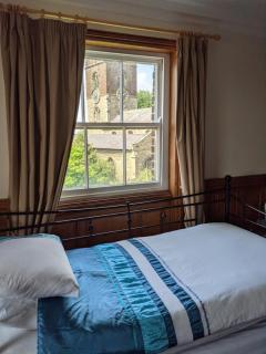 The Londesborough Arms bar with en-suite rooms - Market Weighton - 5