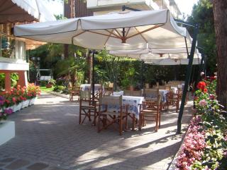 Hotel Escorial - Cervia - 8