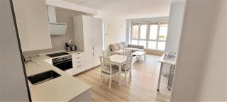 Cozy White Home in Getxo - 7