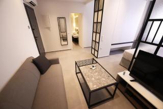 K58 Luxury Apartment Monastiraki Metro Station Acropolis Jacuzzi by GK Properties - Atene - 1