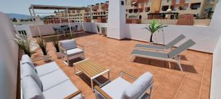 Homes of Spain, Apartamentos Paraíso Vera Playa, Ático Alborada con solárium grande privado, a pie de playa, WIFI - Vera - 6