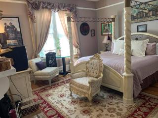 Inn Upon Moon River Plantation - Chester - 3