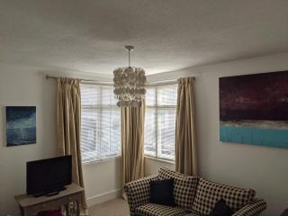 Quirky Coach House - 1