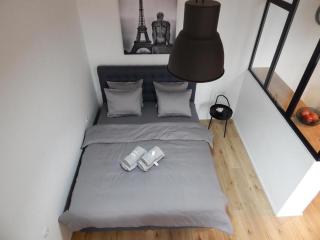 Gold Rooms and Suite - 5