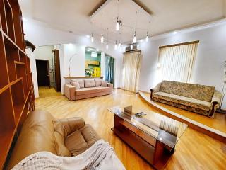 Дворівнева квартира у центрі біля корпусного парку Мережа Alex Apartments Цілодобове безконтактне заселення Документи для відрядження - Poltava - 9