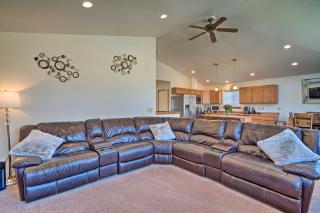 Coulee City Home with Mtn Views - Steps to Blue Lake - Coulee City - 1