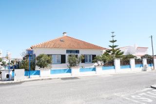 West Coast Surf Hostel - Areia Branca - 0