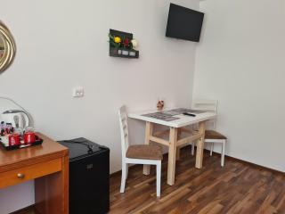 Luca's studio 3 ,Close to Therme Bucharest, Airport Otopeni - Baloteşti - 3