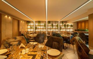 Sapphire Boutique Hotel - Thane - 8