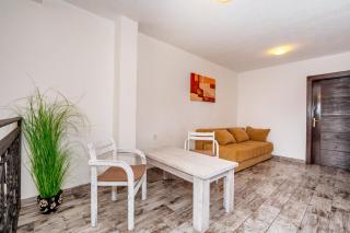 Apartmani LIRA - Sutomore - 2