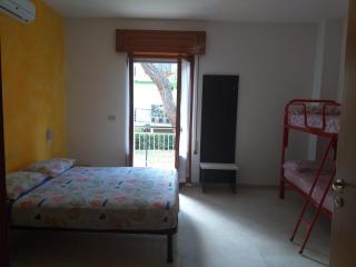 Room in BB - Quadruple room in Pineto - A stones throw from the sea - Pineto - 1