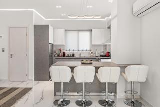 BillyMare central Glyfada apartment - 4