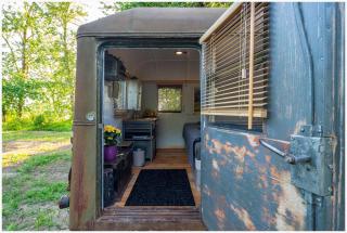 Romantic stay in apple tree park - Vintage Gaz-63 - 8