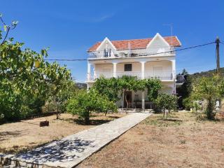 Apartmani Vinko - Vinišće - 0