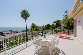 Tre Ponti Panoramic Seaview Apartment - Sanremo - 0