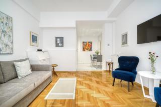 Elegant Light Two Bedroom Apartment in City Center - Athen - 3