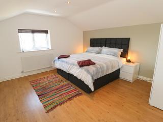 The Loft at the Lake - Littleborough - 3