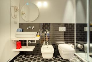 Dimora Claudia - elegante matrimoniale con bagno, private rooms, self check in, no reception - Milano - 1