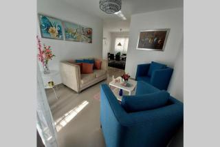 Confortable apartamento de 3 tres habitaciones, con hermosa vista de area verde, ademas de piscinas y juegos infantiles en area recreativa - Santiago de los Caballeros - 1