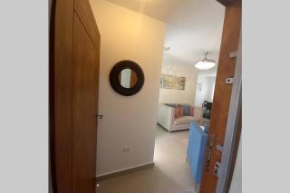 Confortable apartamento de 3 tres habitaciones, con hermosa vista de area verde, ademas de piscinas y juegos infantiles en area recreativa - Santiago de los Caballeros - 4